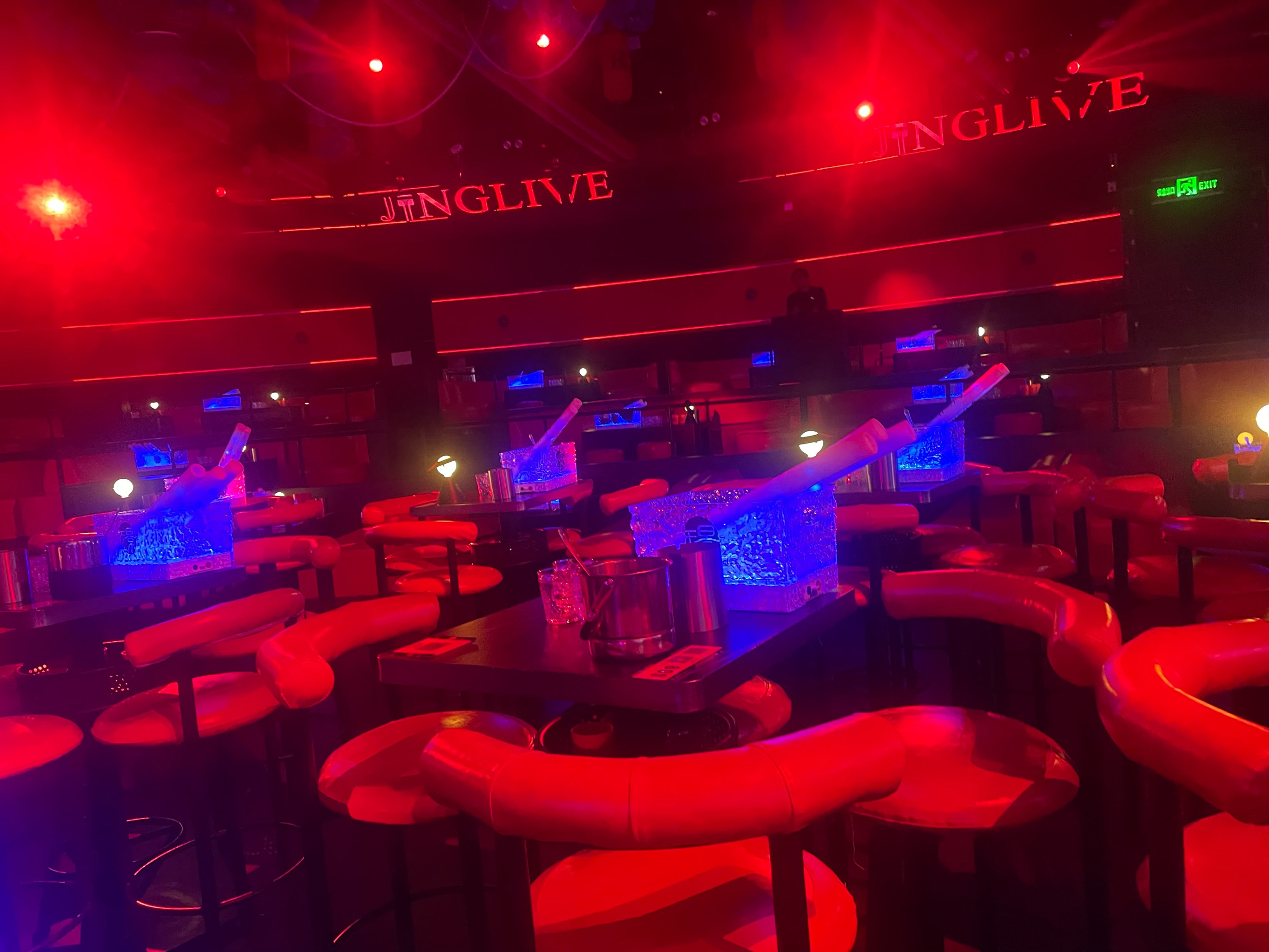 新乡商务ktv首选性价比-卫滨区ktv预定